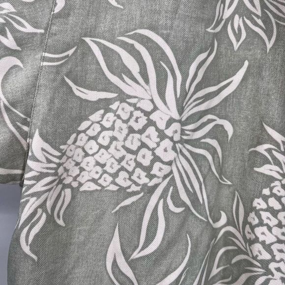 Tommy Bahama 100% Silk Pineapple Shirt - Picture 7 of 11